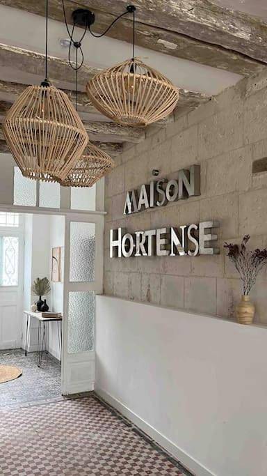 Maison Hortense 4 étoiles piscine chauffée et sauna in Buxeuil, Vienne (France)