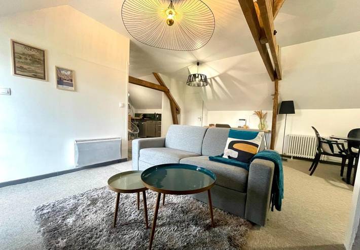 Gîte pour 4 personnes, avec vue à Cantenay-Épinard