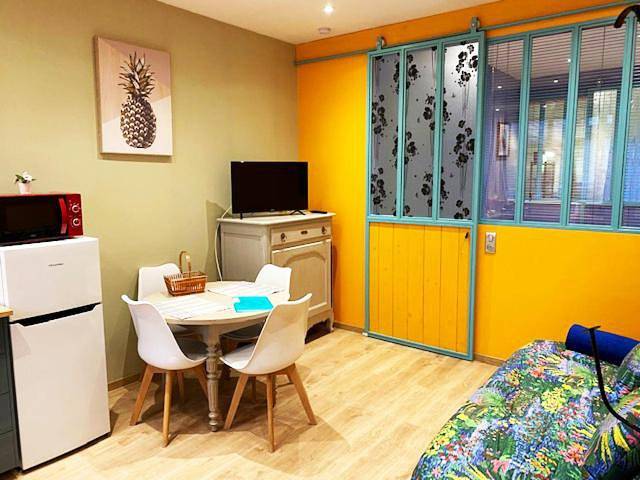 Appartement entier, Proche Disney - F2 accessible Pmr - Centre Historique de Meaux – Portes de Paris. in Meaux, Seine-et-Marne