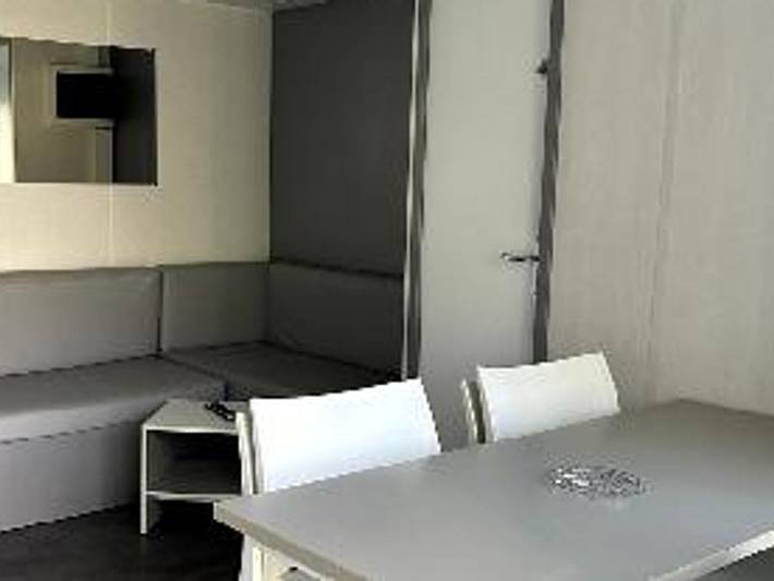 Camping pour 6 personnes dans Région de Besse-et-Saint-Anastaise - 2