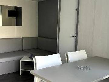 Camping pour 6 Personnes dans Murol, Massif central, Photo 1