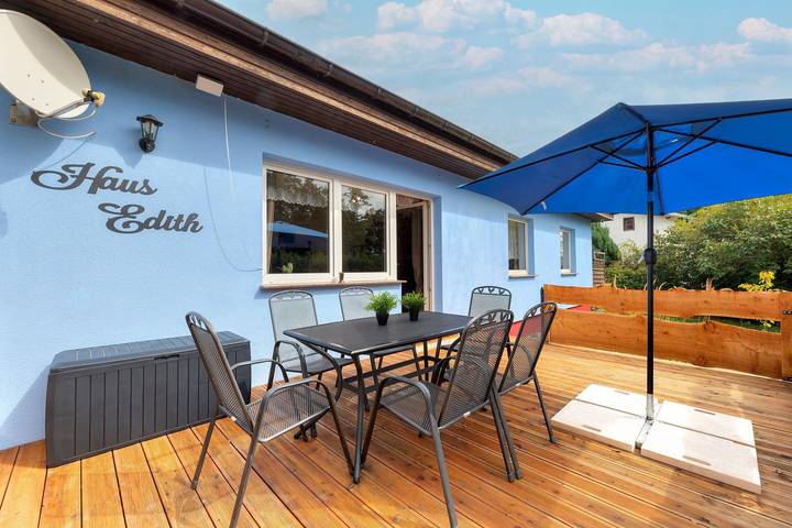 Ferienhaus für 6 Personen, mit Garten und Seeblick - 1