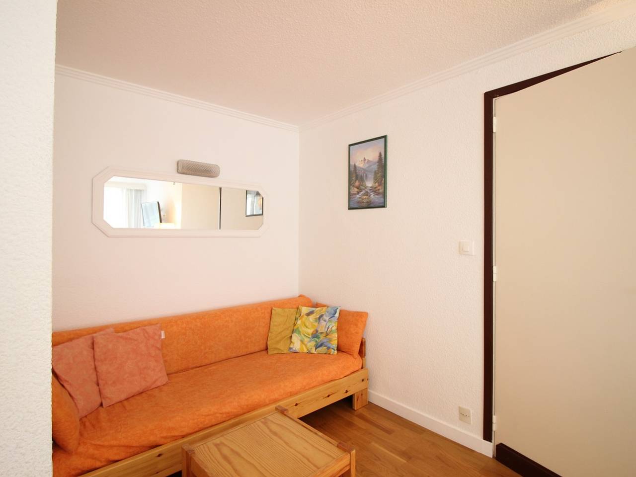 Entire apartment, Charming T3 in Mont-Dore, balcony, parking, near center in Mont-Dore, Volcans d'Auvergne Regional Nature Park