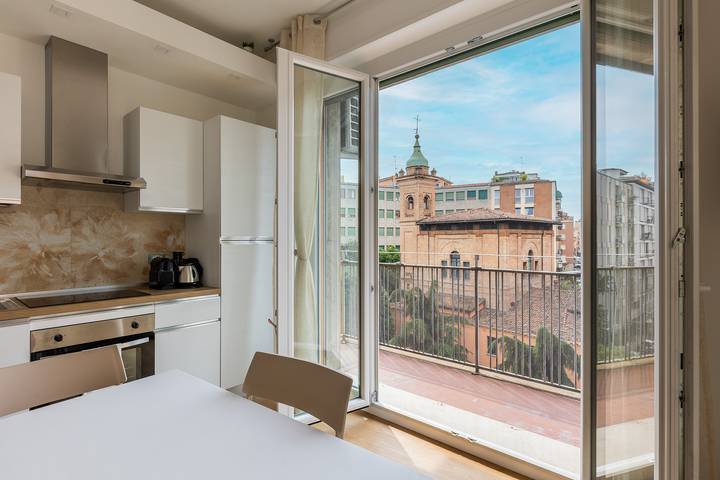 Appartamento per 5 persone, con Balcone a Bologna
