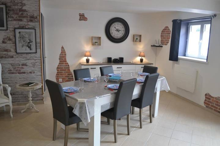 Gîte pour 6 personnes, avec Terrasse et Jardin dans Pierremont