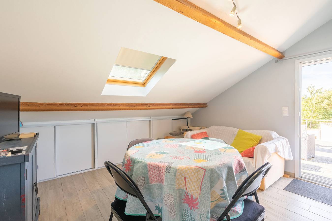 Appartement entier, Appartement 'L'Hérisson' avec Terrasse Privée et Wi-Fi in La Tremblade, Côte de Beauté