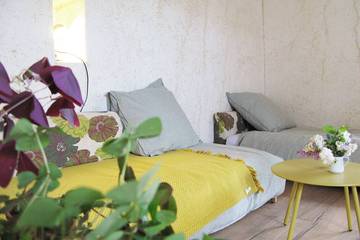 Gîte pour 3 personnes, avec jardin et terrasse dans Cramans