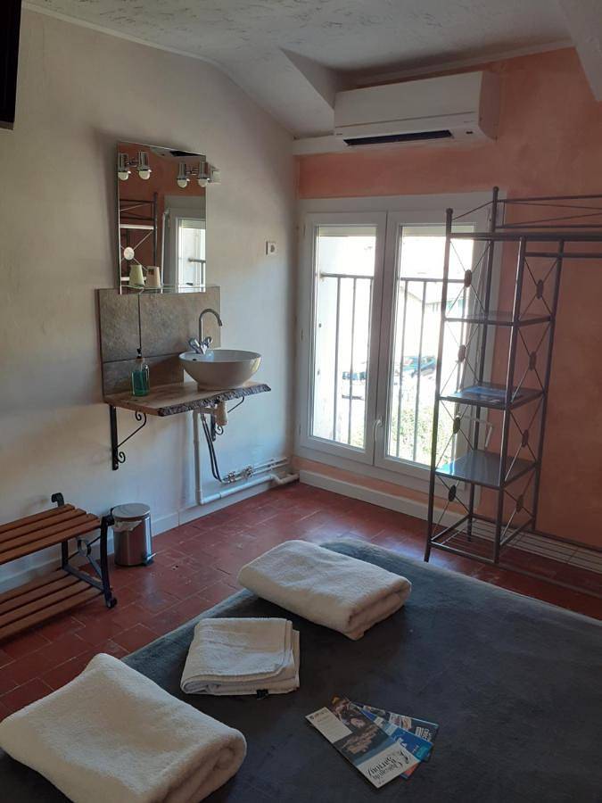 Auberge saint roch in Beaumes-de-Venise, Vaucluse