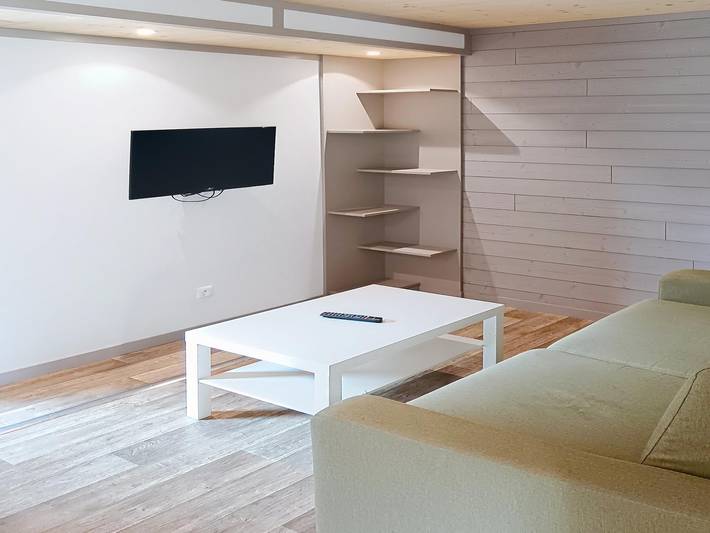 Gîte pour 4 personnes, avec terrasse et piscine, adapté aux familles à Malansac