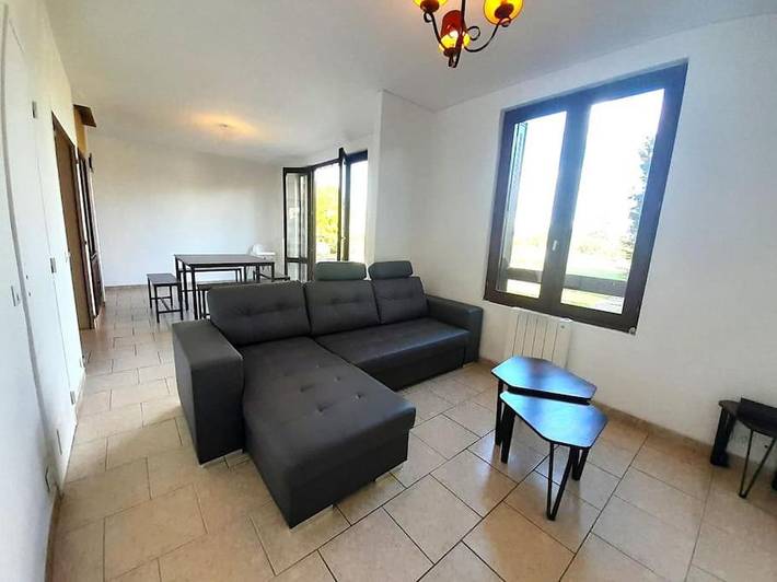 Location de vacances pour 8 personnes, avec terrasse et jardin à Luçay-le-Mâle