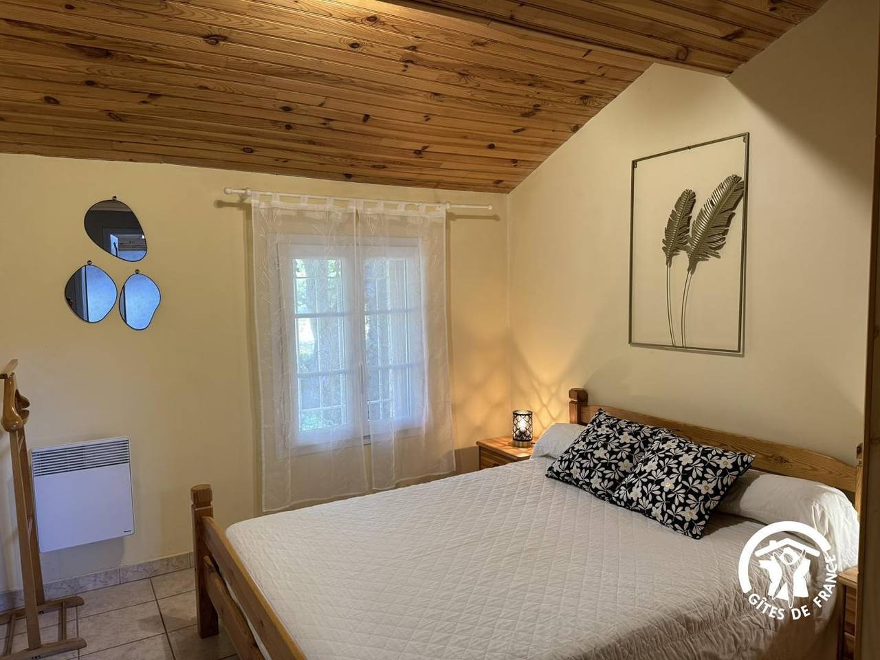 La tramontane in Elne, Côte d'Améthyste