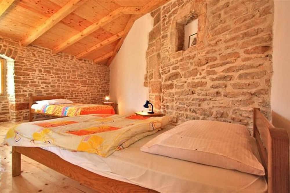 Villa Laura Barban für 18 Personen mit privatem Pool, perfekte Wahl für Familien in Barban, Südküste Istrien