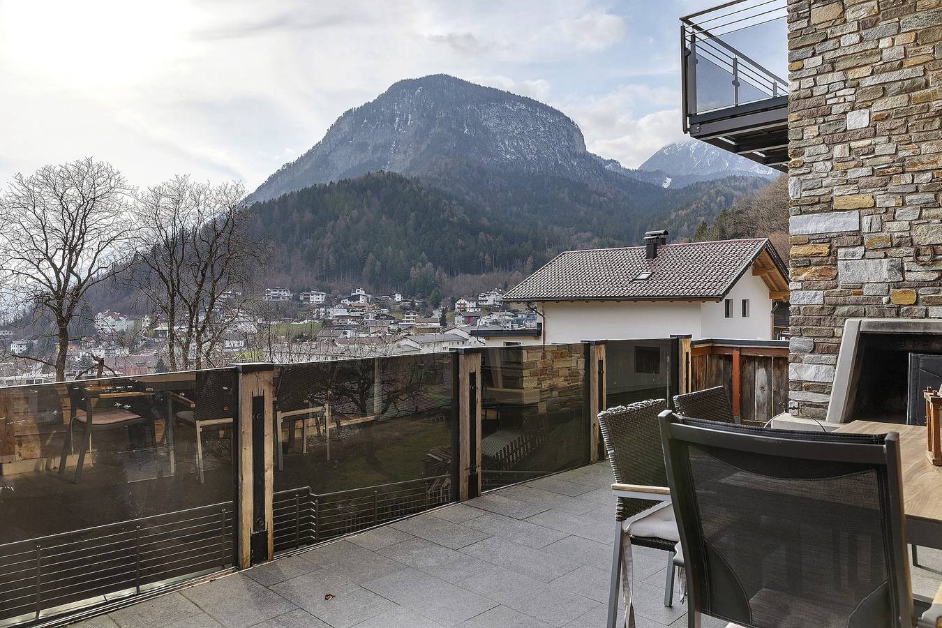 Geheel appartement, Gezellige woning boven de daken van Jenbach in Jenbach, Bezirk Schwaz