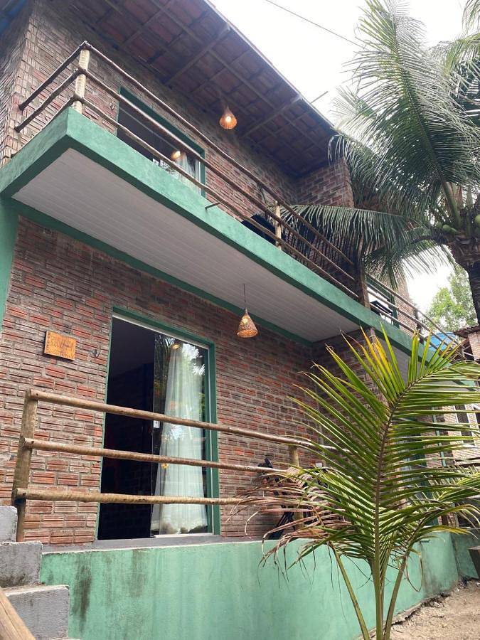 Gîte pour 2 personnes, avec jardin et piscine