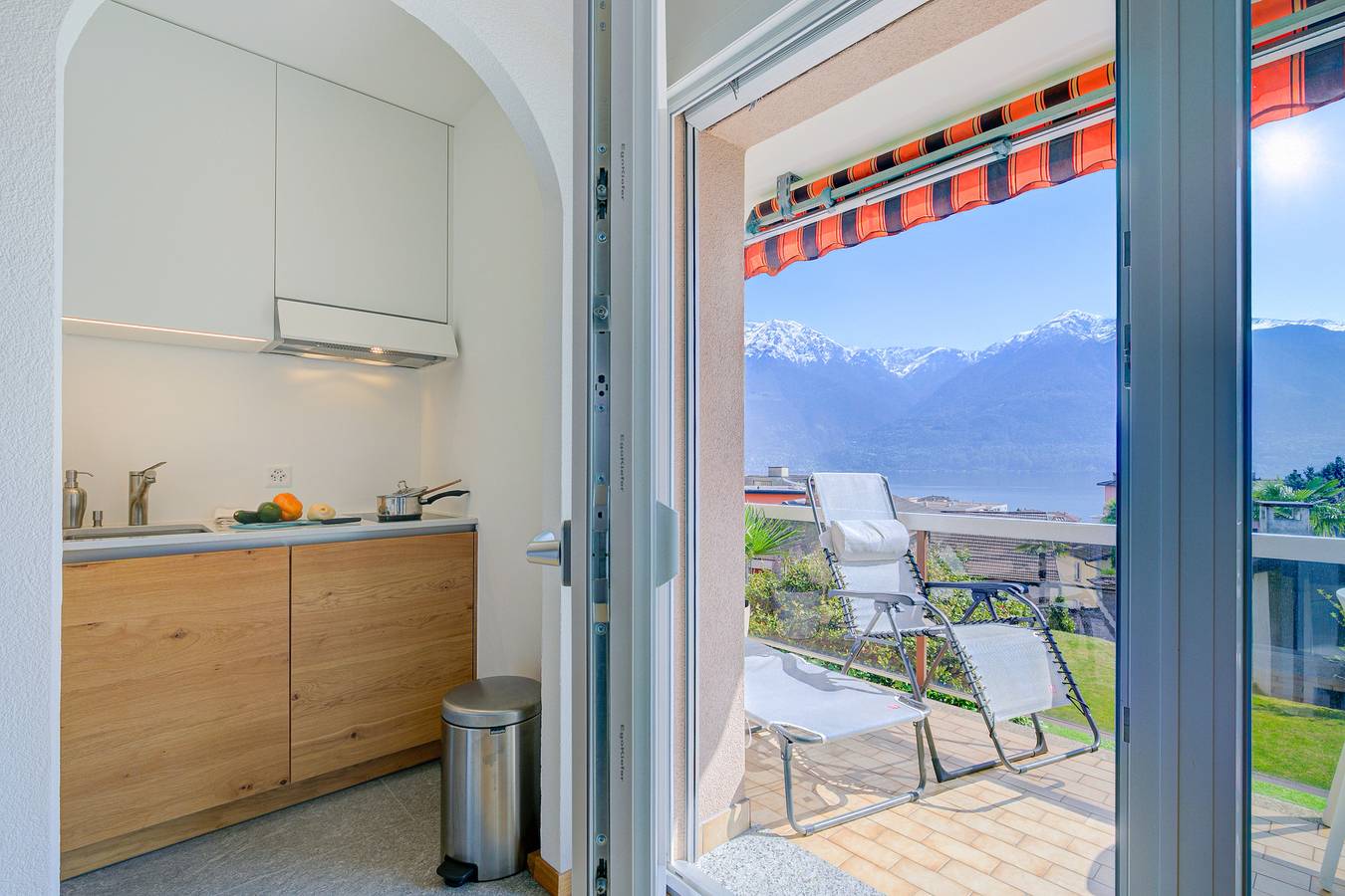 Ganze Wohnung, Casa Miramonti Muralto with Garage and Garden in Muralto, Tessiner Alpen