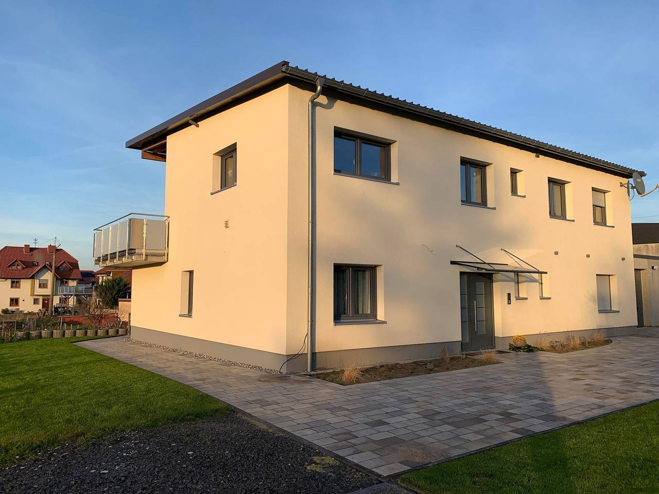 Ganze Ferienwohnung, In den Reben - Ferienwohnung - Appartement/Fewo, Bad, Wc, 1 Schlafraum in Kallstadt, Pfälzer Rheinebene