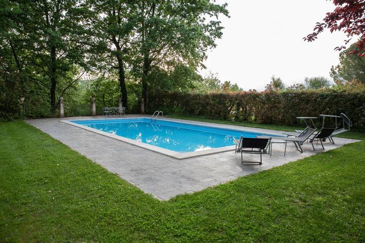 Villa pour 9 personnes, avec piscine et jardin - 1