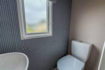 Static Caravan for 6 People in St Osyth, Essex, Photo 4
