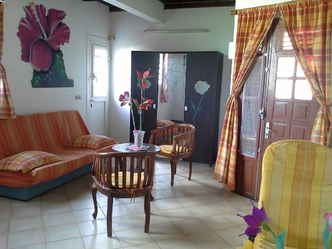 Entire apartment, Cozy apartment in Le Robert 70 m² with private garden in Le Robert, Martinique