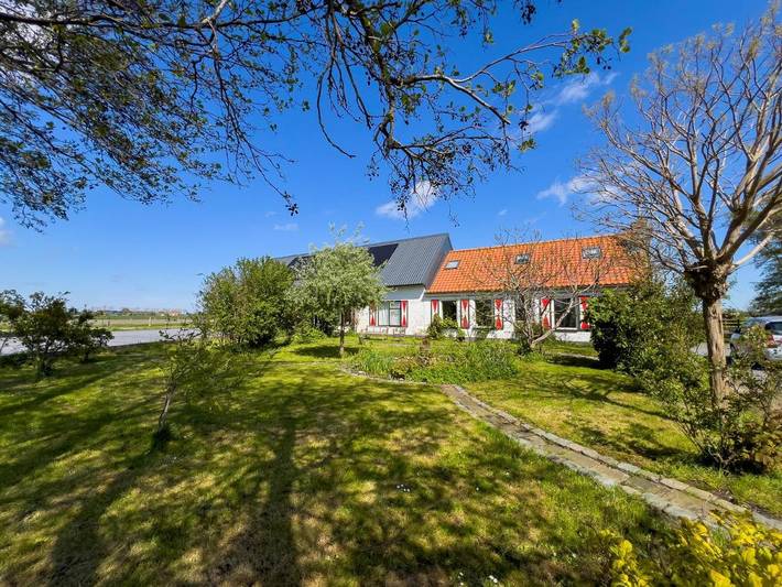 Vakantiehuis voor 2 personen, with Terras and Tuin as well as Uitzicht in Groede