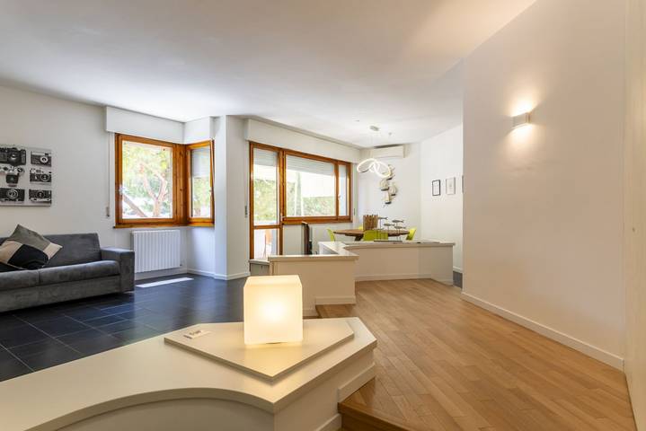 Appartamento intero, Livorno Sea View Flat W/ Balconies near the Beach! in Spiaggia del Felciaio, Livorno