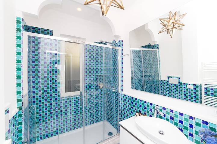 Ganze Wohnung, Eden House Positano, Erstaunlicher Seeview Apartment Parkplatz Gemeinschaftspool in Positano, Sorrento Coast
