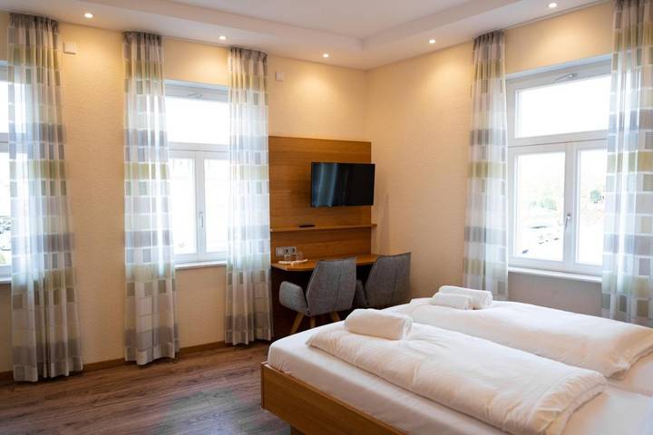 Hotel für 2 Personen, mit Ausblick und Balkon in Leimen