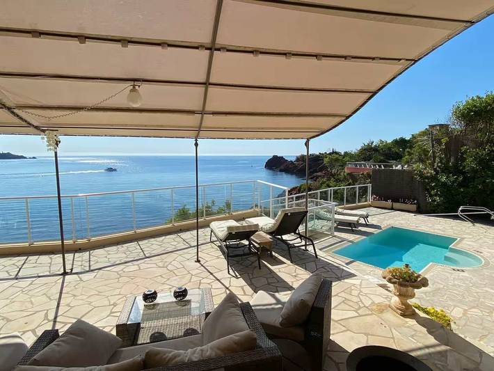 Ferienhaus für 8 Personen, mit Meerblick und Whirlpool sowie Garten und Pool in Théoule-sur-Mer