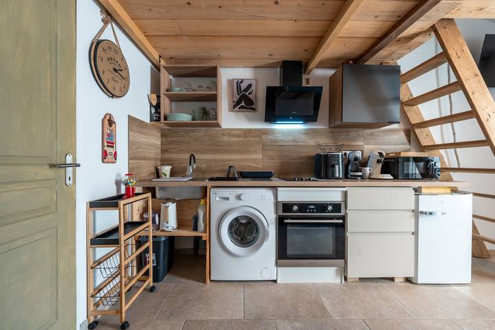 Apartamento entero, Le patio de Gréasque - studio climatisé in Gréasque, Costa mediterránea (Francia)