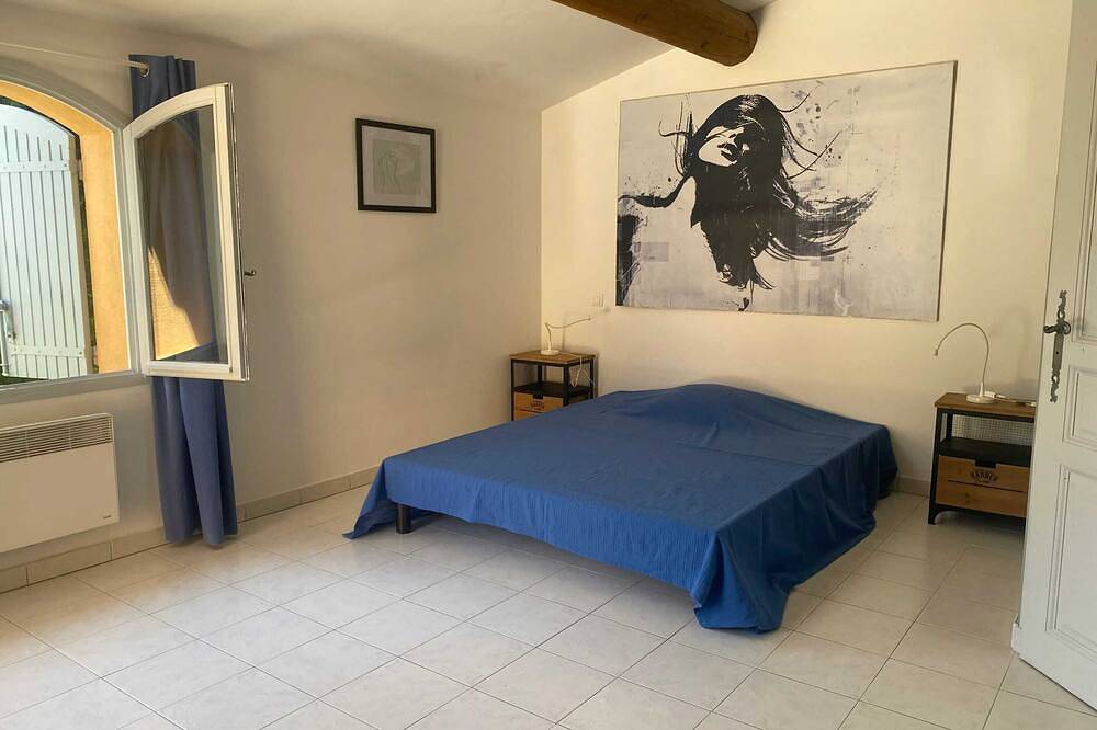 Homerez - Cosy villa La Tour-d'Aigues in La Tour-d'Aigues, Parc naturel régional du Luberon