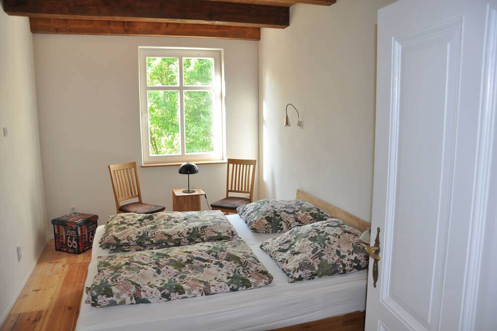 Ganze Wohnung, Ferienwohnung Spreebogen Grünheide – Ihr Rückzugsort direkt am Wasser bei Berlin in Hangelsberg, Grünheide