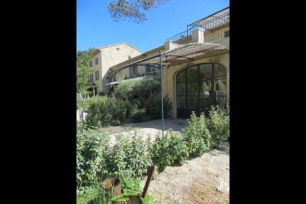 Seven-Bedroom House in Lafare, Vaucluse