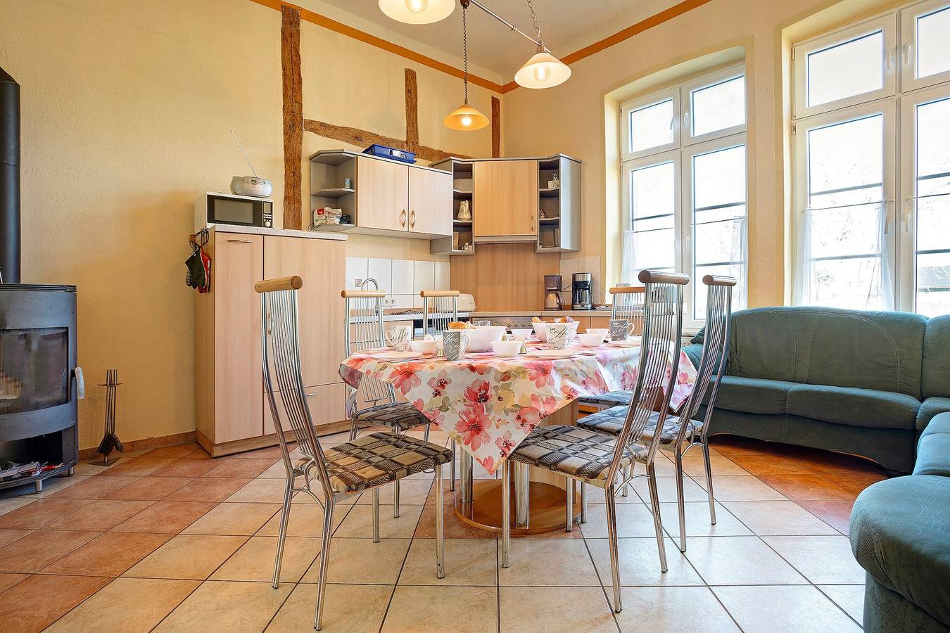 Ganze Wohnung, Apartment 'Inselwohnung' mit privater Terrasse, Gemeinschaftsgarten und Wlan in Altenkirchen, Rügen