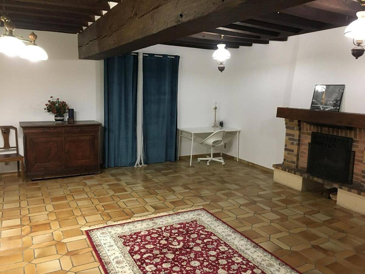 Two-Bedroom House in Saint-Agil, Région de Vendôme