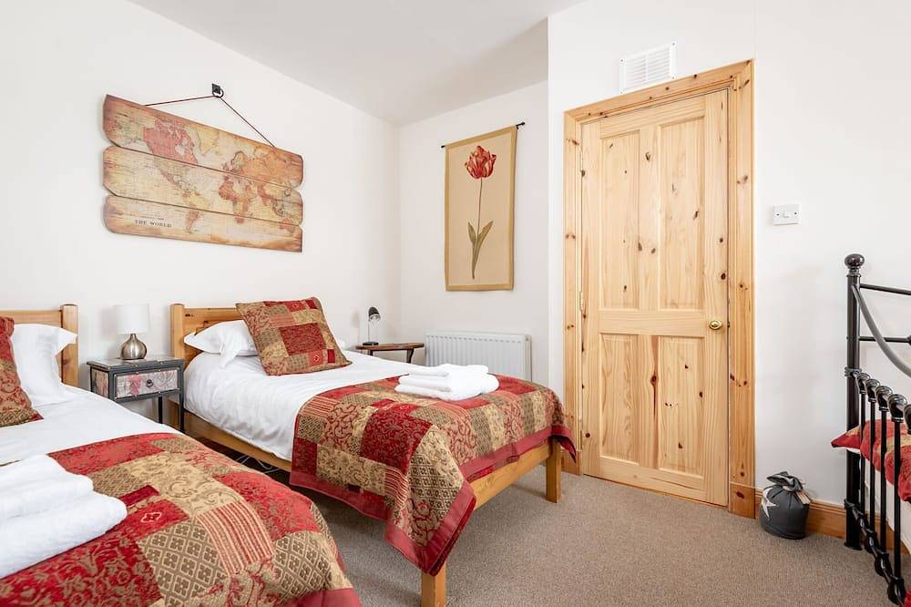 Beautifully renovated 4 bedroomed house close to the shore in Pittenweem. in Pittenweem, Region Fife