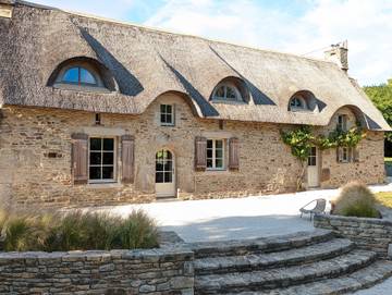Gîte pour 8 personnes, avec balcon et jardin, adapté aux familles à Camors