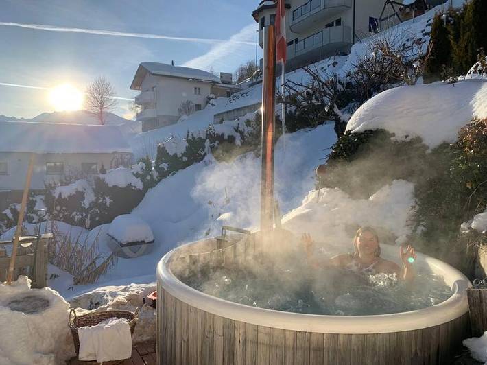 Gîte pour 3 personnes, avec jardin et jacuzzi ainsi que piscine et sauna dans Brigue - 4