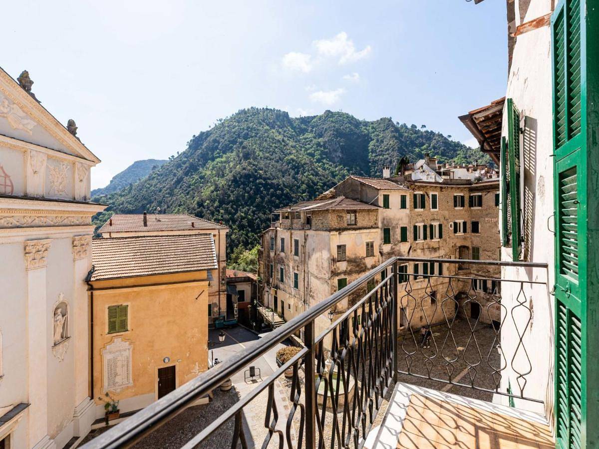 Appartement entier, Apartment Nella Piazza by Interhome in Airole, Alpes liguriennes