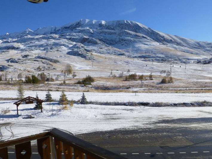 Appartement entier, Appartement 2 pièces 6 pers avec balcon, parking et animaux acceptés - L'Alpe d'Huez in Huez, Parc national des Écrins