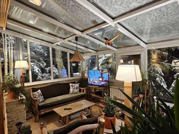 Willa dla 4 osób, z ogród i jacuzzi oraz sauna, Dla rodziny w Karpaty (Rumunia)