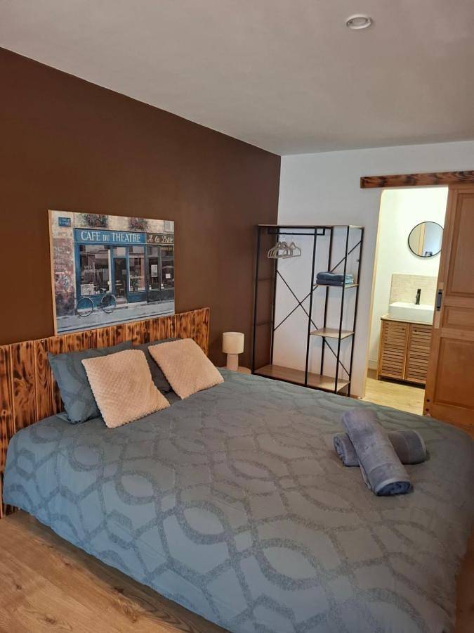Chambre d’hôte pour 2 personnes, avec Terrasse ainsi que Jardin et Piscine en Corrèze - 4