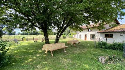 Gîte pour 14 Personnes dans Javerdat, Région de Rochechouart, Photo 1