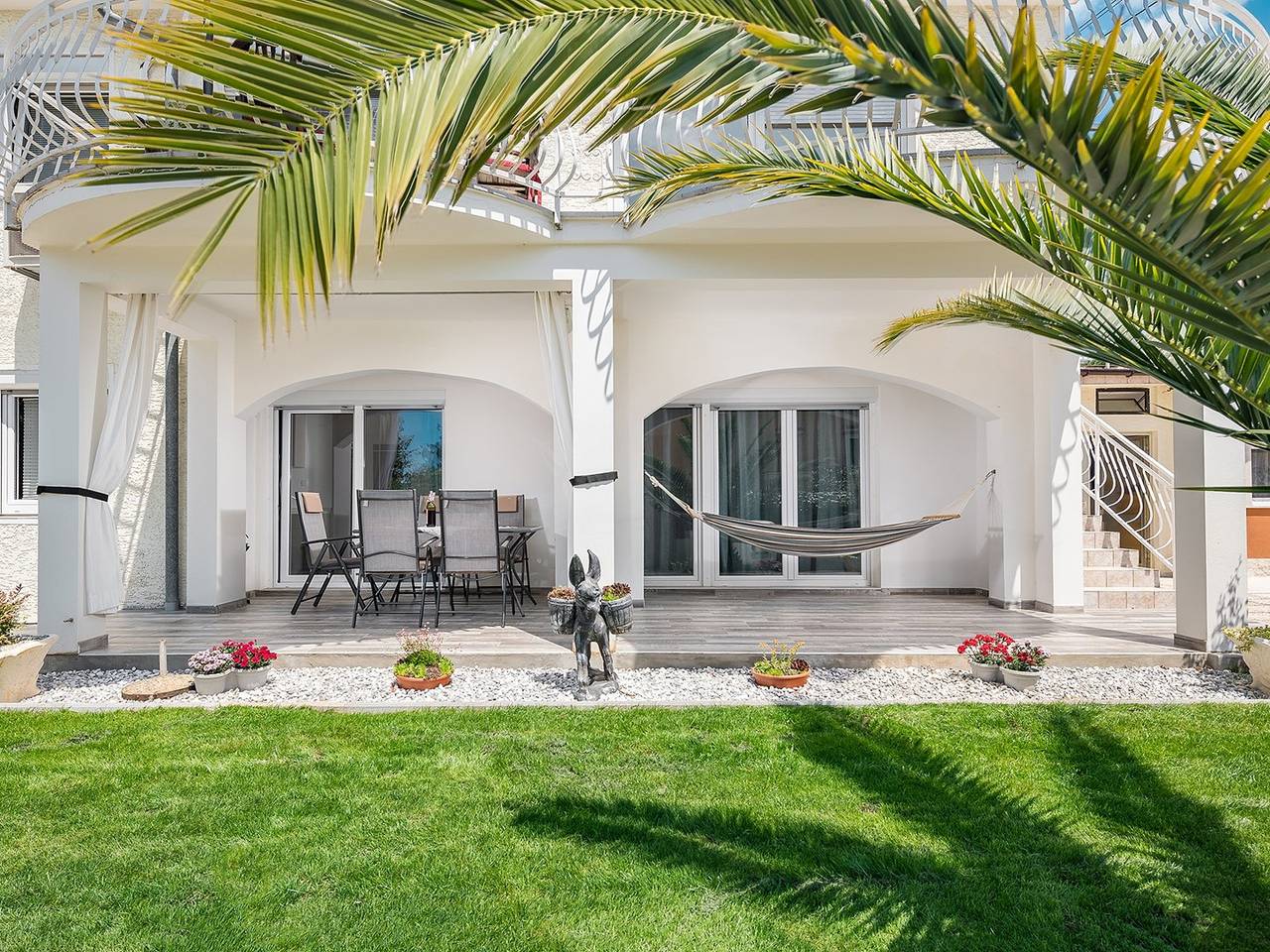 Ganze Wohnung, Neue und moderne stilvolle Wohnung mit 3 Schlafzimmern in einer der besten Lagen in Porec in Poreč, Porec und Umgebung
