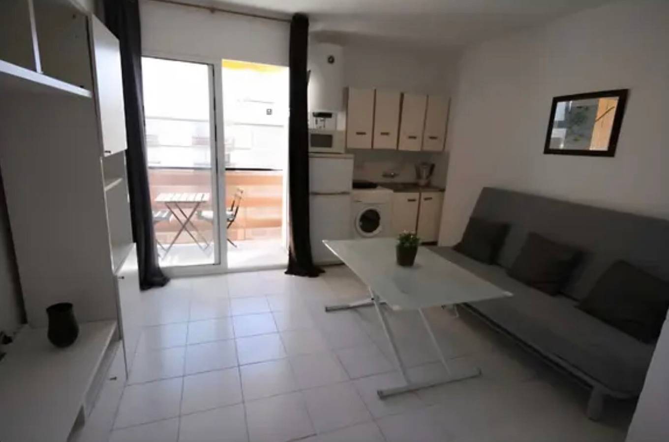 Estudio entero, Estudio 'Las Naciones' con vistas al mar, Wi-Fi y aire acondicionado in Benalmádena Costa, Benalmádena
