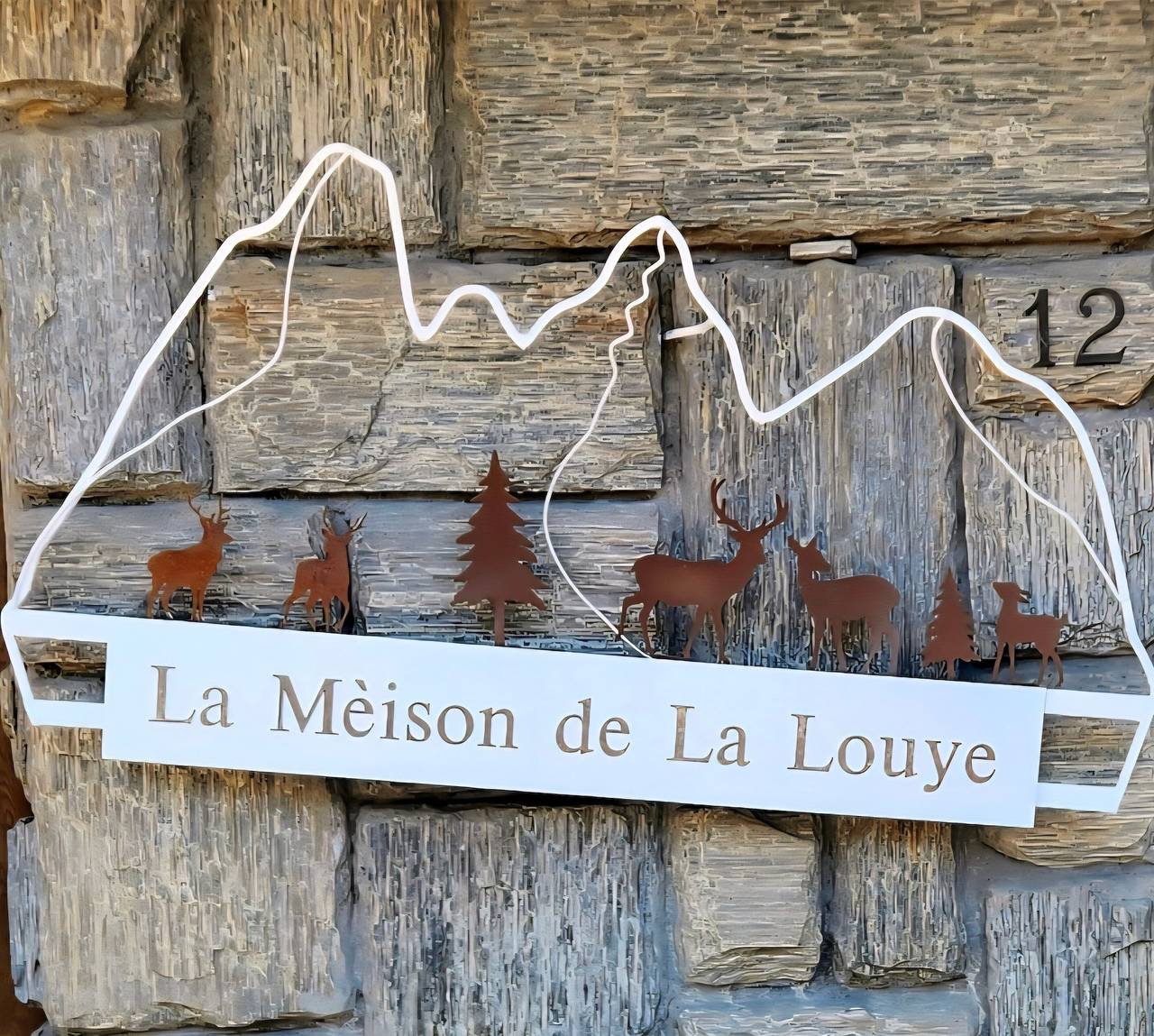 Appartamento intero, Appartamento 'La Meison De La Louye' con vista sulle montagne, Wi-Fi e aria condizionata in Aosta, Alpi Pennine