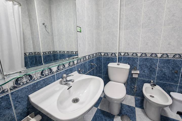 Ganze Wohnung, C27B02 Twin Comfort Hostería El Capricho in Piélagos, Kantabrische Küste