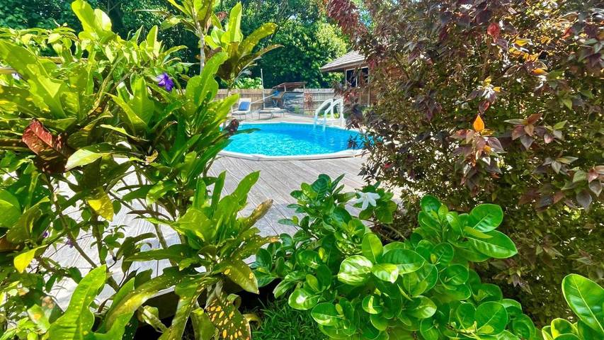 Maison de vacances pour 4 personnes, avec jardin et piscine