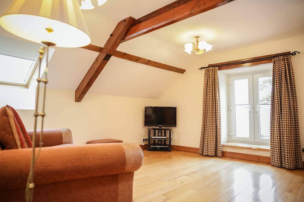 Crafnant -  a cottage that sleeps 4 guests  in 2 bedrooms in Pwllheli, Gwynedd