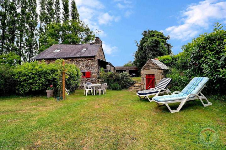Gîte pour 4 personnes, avec Jardin et Vue à Pleslin-Trigavou