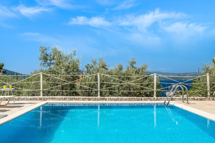 Entire apartment, Oceanida Aelia Room Apartment with Wi-Fi in Nikiana, Alexandros